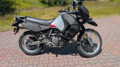 Fresh MVI completed June 2025 New rear brakes - pads and caliper Front brakes serviced New tires Val...