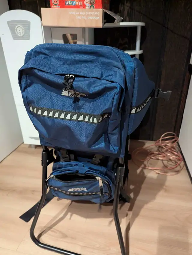 MEC Kid Carrier backpack in Strollers, Carriers & Car Seats in Kitchener / Waterloo - Image 3