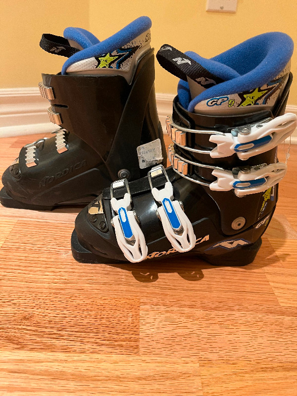 Ski boots. Nordica .  Like new.  Size 20,5 in Ski in Oakville / Halton Region
