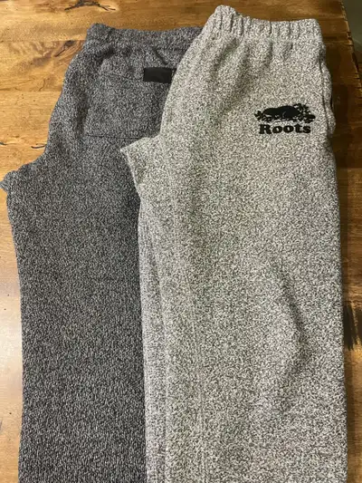 Men’s Roots Fleece Sweatpants w/ Zipper Pockets - M - Gray, View more