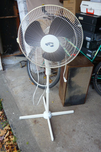 16” 3-Speed Hampton Bay floor fan