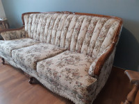 Antique French Provincial Couch, Excellent Condition