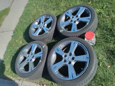 Selling a set of used 18-inch alloy wheels that came off a 2009 Pontiac Vibe GT; these rims are 5x11...