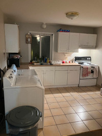 Sublet for Summer 2024 (May 1st - August 31st) 5 bedroom avail