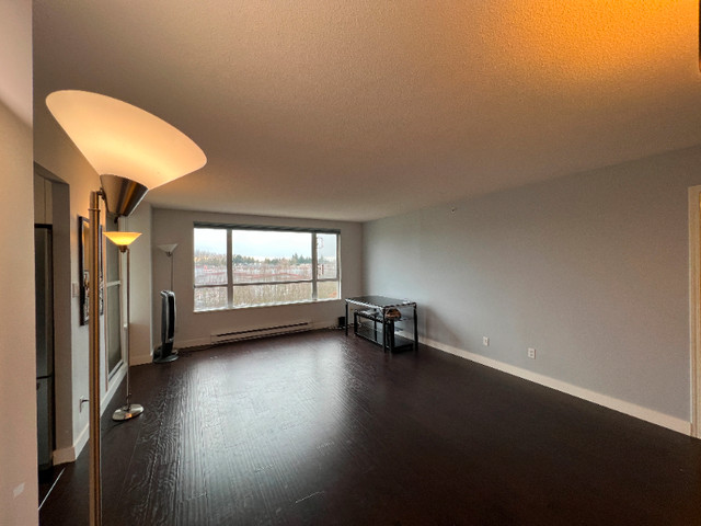 Spacious 3 Beds 2 baths Apartment in central RMD in Long Term Rentals in Richmond - Image 3