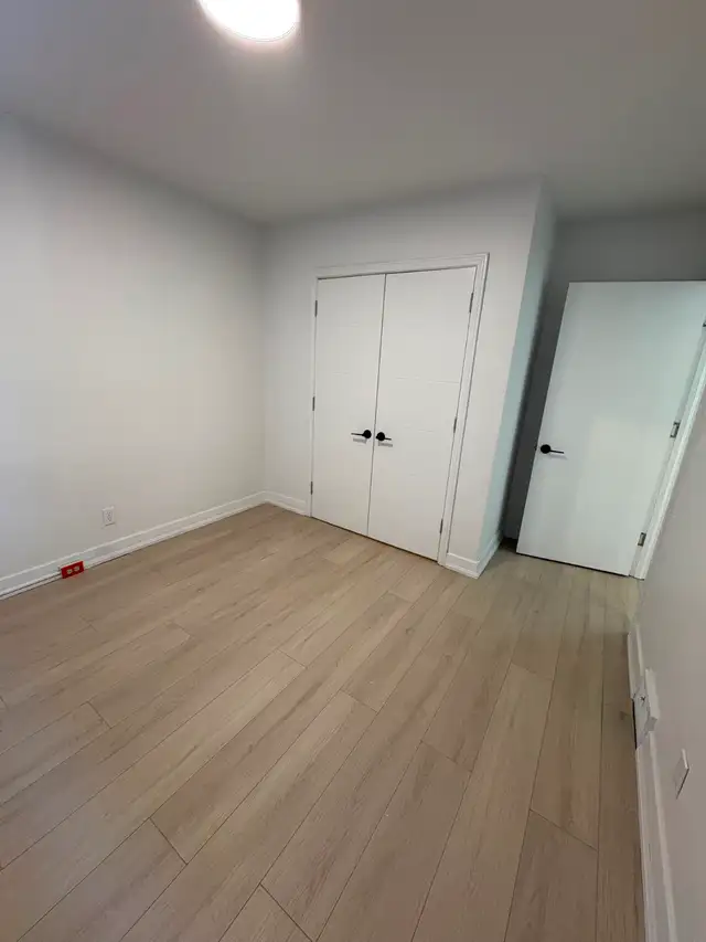 XLARGE 4 Bedroom 1.5 Bath Renovated House at Yonge and Steeles in Long Term Rentals in Markham / York Region - Image 26