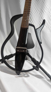 Yamaha Silent Guitar SLG110S - échange contre Godin multiac
