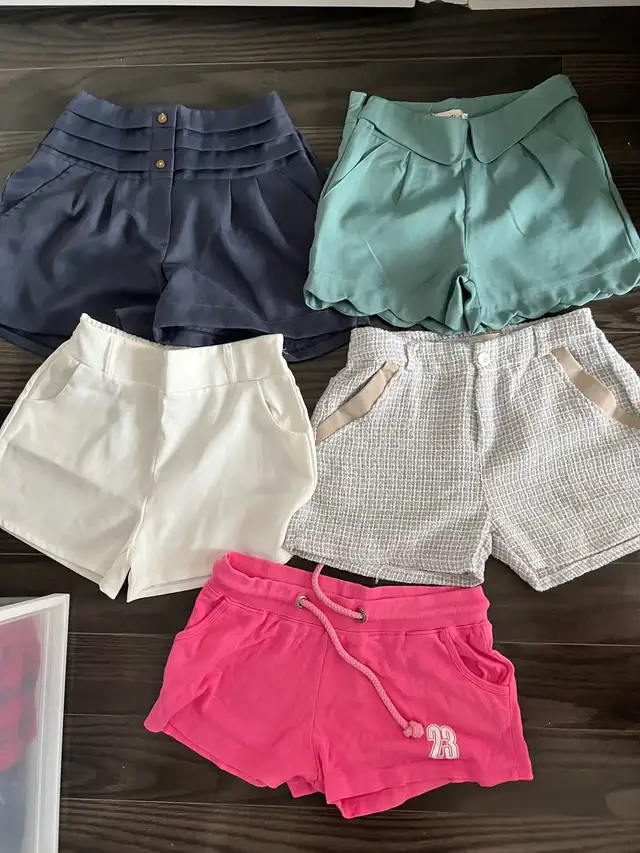 bundle of women’s shorts  in Women's - Bottoms in City of Toronto - Image 2