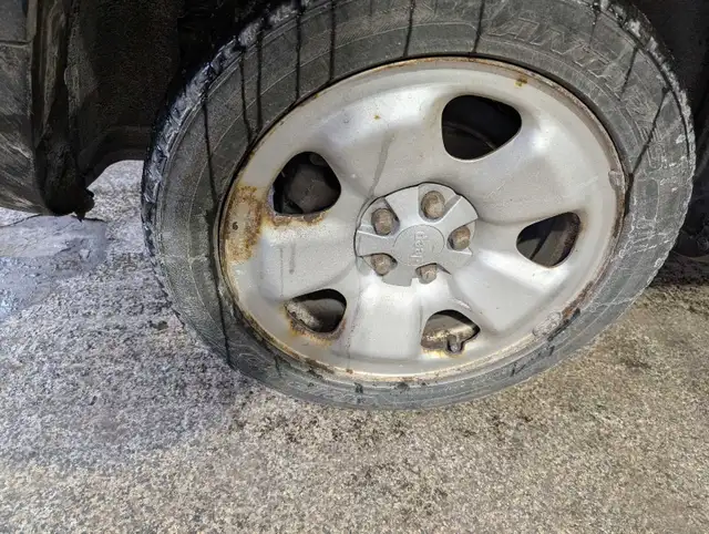 Winter tires on rims 225/65/R17 in Tires & Rims in Ottawa - Image 3