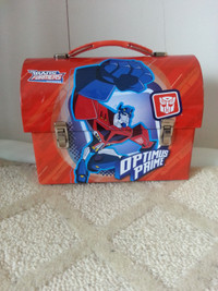 TRANSFORMERS  ..  SMALL  METAL  LUNCH  PAIL