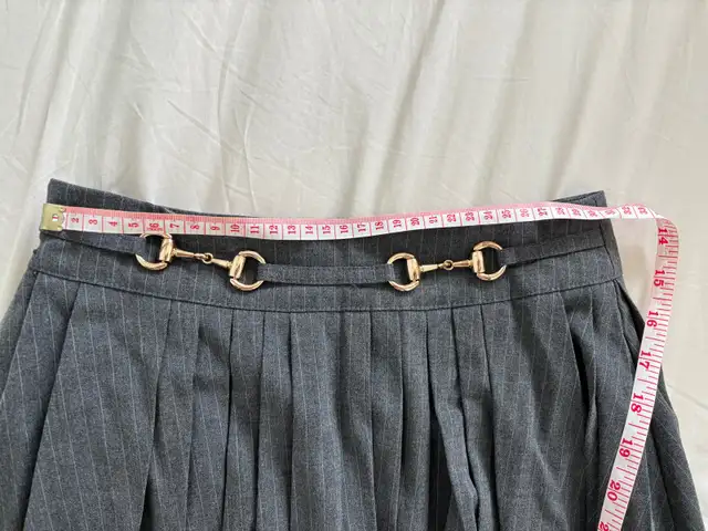 Brand New Pleated Skirt  in Women's - Bottoms in City of Toronto - Image 5