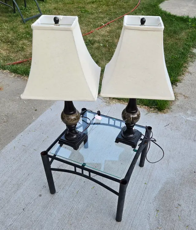 Two table lamps534364874458408961