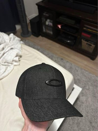 Oakley hat 