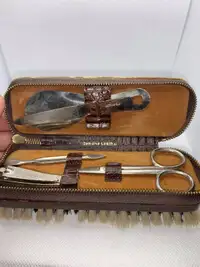 Vintage Travel Kit - Leather Case and Brush