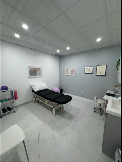 Hi I am physiotherapist working part time in a clinic space in Hintonburg. Looking for someone who m...
