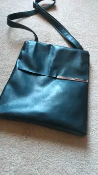 Black Gucci messenger bag