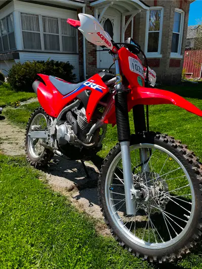 2022 CRF250f in awesome shape. It only has 26.5 hours on it, as I just never have time to ride. I ad...