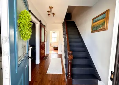 Charming 2 bedroom 2 bathroom renovated apartment in historic house in prime location in downtown Ch...
