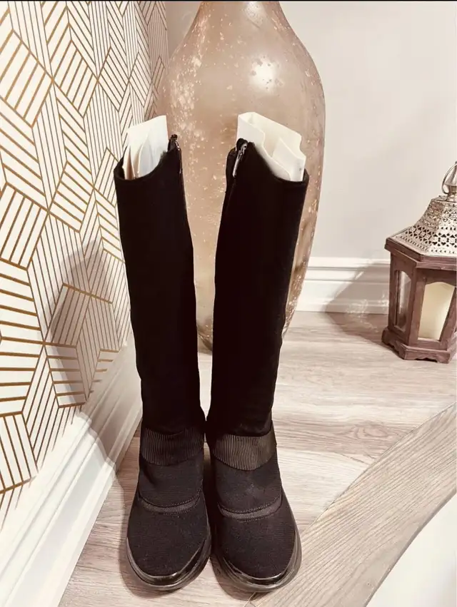 women’s brand new shoes in Women's - Shoes in Mississauga / Peel Region - Image 7