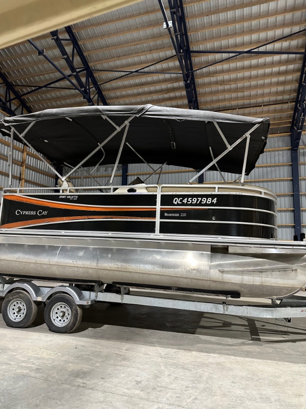 Ponton a vendre Vedettes et bateaux à moteur Ouest de l’Île Kijiji