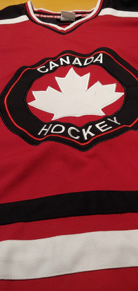 Hockey Canada Jersey size L