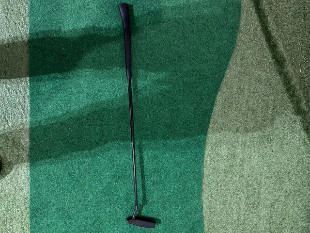 LH Scotty Cameron Special Select in Golf in Strathcona County - Image 6