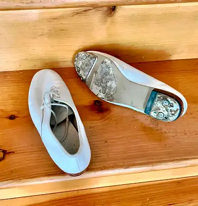 Clogging shoes, View more