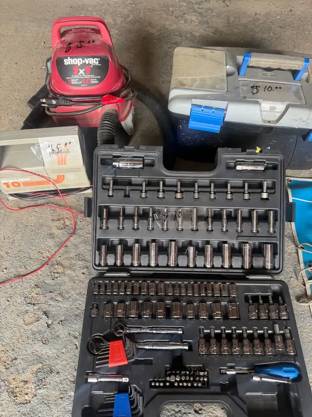 tools/ toolbox  in Hand Tools in Red Deer - Image 8