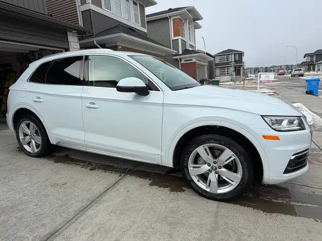2018 Audi Q5 in Cars & Trucks in Calgary - Image 3