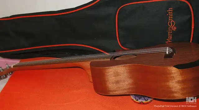 Ukulele Martin Smith Model: UK 712T-N Vintage Like New Condt. A1 in String in Edmonton - Image 4