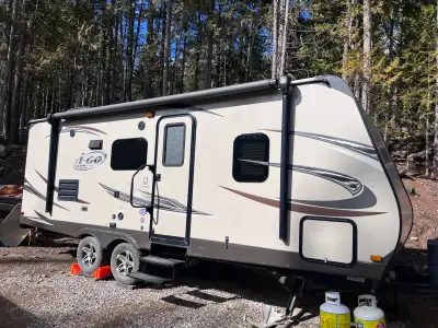 2015 IGo Evergreen Travel Trailer. Length: 26.5 feet total. 22 feet just the camper. 30 AMP Has: Pow...