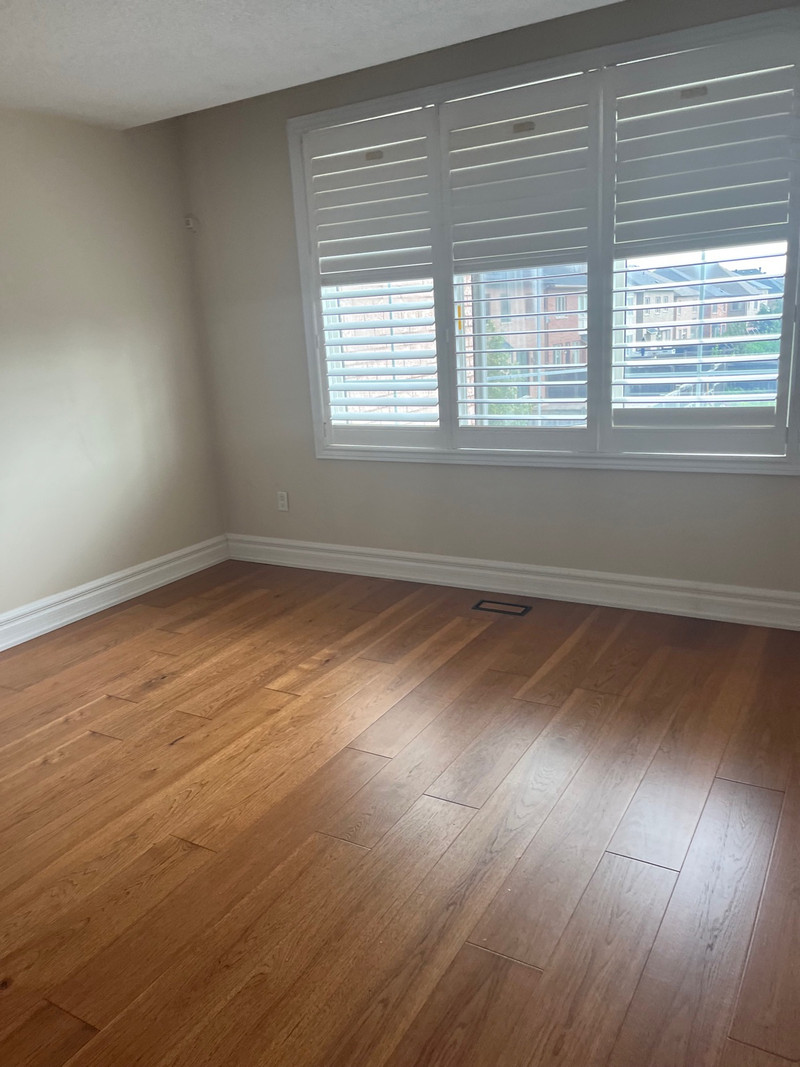 Private room with attached washroom for rent in Stouffville Room Rentals & Roommates Markham