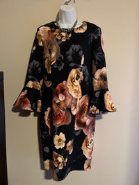  For the woman who enjoys quality …BN, Joseph Ribkoff Dress