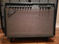 Fender Cyber-twin Amp