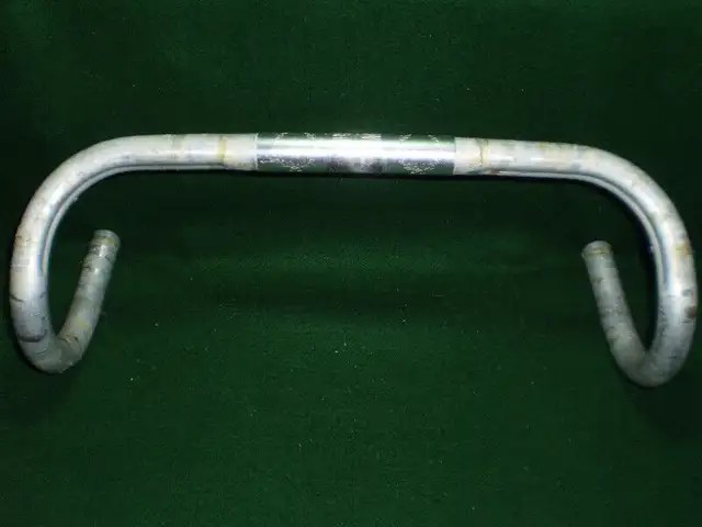 Bicycle Handle Bars - Road Mountain Time-Trial in Frames & Parts in City of Toronto - Image 10