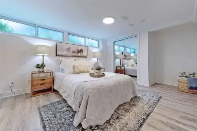 Conveniently located near Cedar St & Phillip Murray Ave in a quiet, well-situated neighbourhood, thi...