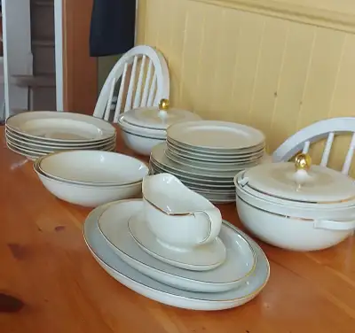 Schonwald Porcelin Dinner Set, View more