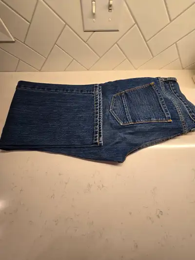 Denver Hayes Jeans new, View more