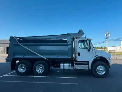 2020 freightliner cummins isl and allison auto 18 front 40 rear serviced and ready to go new mvi bed...