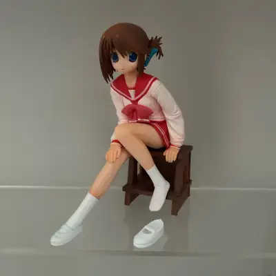 price is firm!! she’s in good condition but has some marks, she also comes with her box. can ship fo...