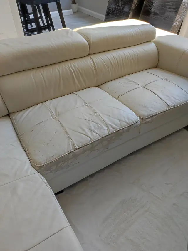 Beige Structube Leather Sectional Sofa w/Adjustable Headrest in Couches & Futons in Oakville / Halton Region - Image 5