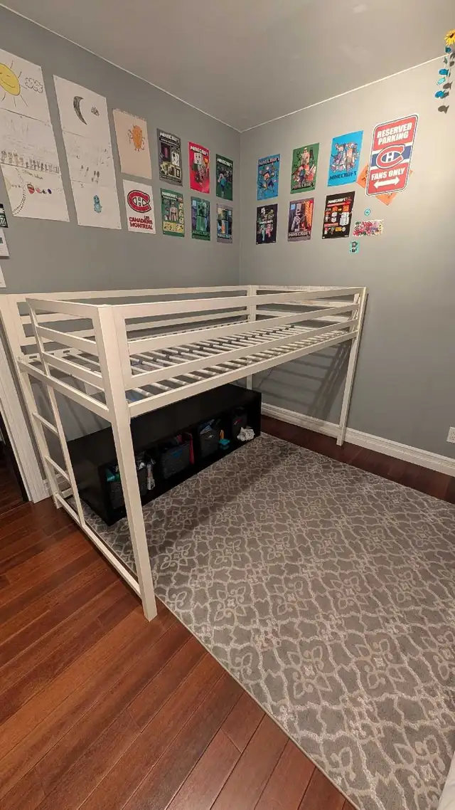150$  #1 Lit simple mezzanine metal complet (déjà démonté) excel in Beds & Mattresses in Longueuil / South Shore - Image 4