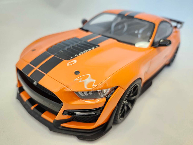 2020 Shelby GT500 Predator Ford Mustang Orange 1:18 Resin Rare in Arts & Collectibles in Kawartha Lakes - Image 2