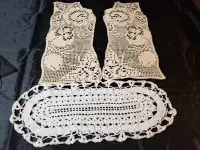 Three vintage lace doilies - crocheted placemats / table mat