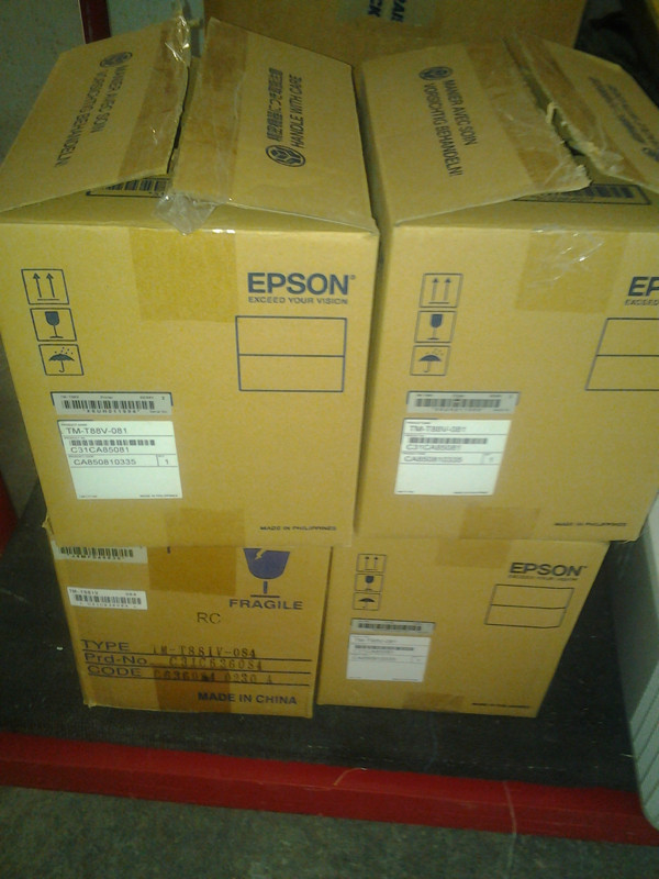 epson tm-t88V thermal receipt printer new in box with cd $200 us dans Autre  à Ville de Montréal