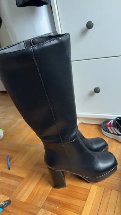 women’s boots, View more