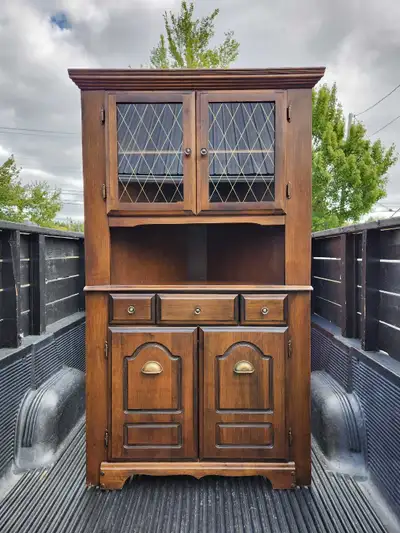 Corner Display Case / Shelf, View more