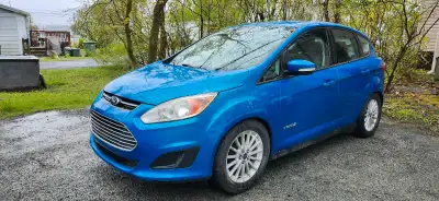 GREAT ON GAS 5L FOR 100KM SPACIOUS THAN A NORMAL HATCHBACK COMES WITH MVI TILL 2026 4 WINTERS AND 4...