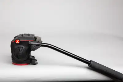 Manfrotto Fluid Video Tripod Head Manfrotto MHXPRO 2 Way Fluid Video Head, comes with box Tripod hea...