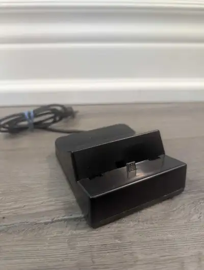 EUC - Desktop Micro USB Phone Charger , View more